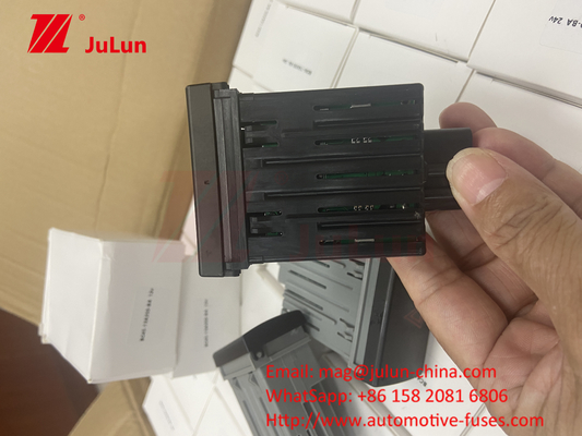 12V 24VFORD 押すボタンのスイッチ 危険点灯スイッチ 危険信号 停止スイッチ
