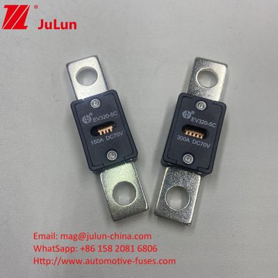 EV320-5C 300A 70VDC 51mm 穴距離とボルト M8 設置モードの自動車刃ファイューズ