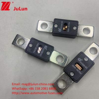 EV320-5C 300A 70VDC 51mm 穴距離とボルト M8 設置モードの自動車刃ファイューズ