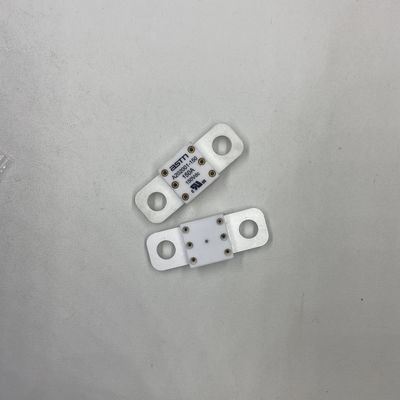 150VDC 200A M8 ブレーキング容量 20kA のセラミック自動車ファイューズ