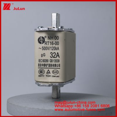 32A 500V NH00 RT16-00 120KA セラミックカーファイューズ 自動車ブレードマウント EV / HEV 車両の状況