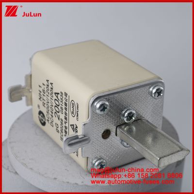 NH1 RT16-1 200A AC500V 120KA DC 440V 100KA 自動車 セラミック オートファイューズ 刃のマウント EV / HEV 車両 小型 高定位電流ショートサーキット保護