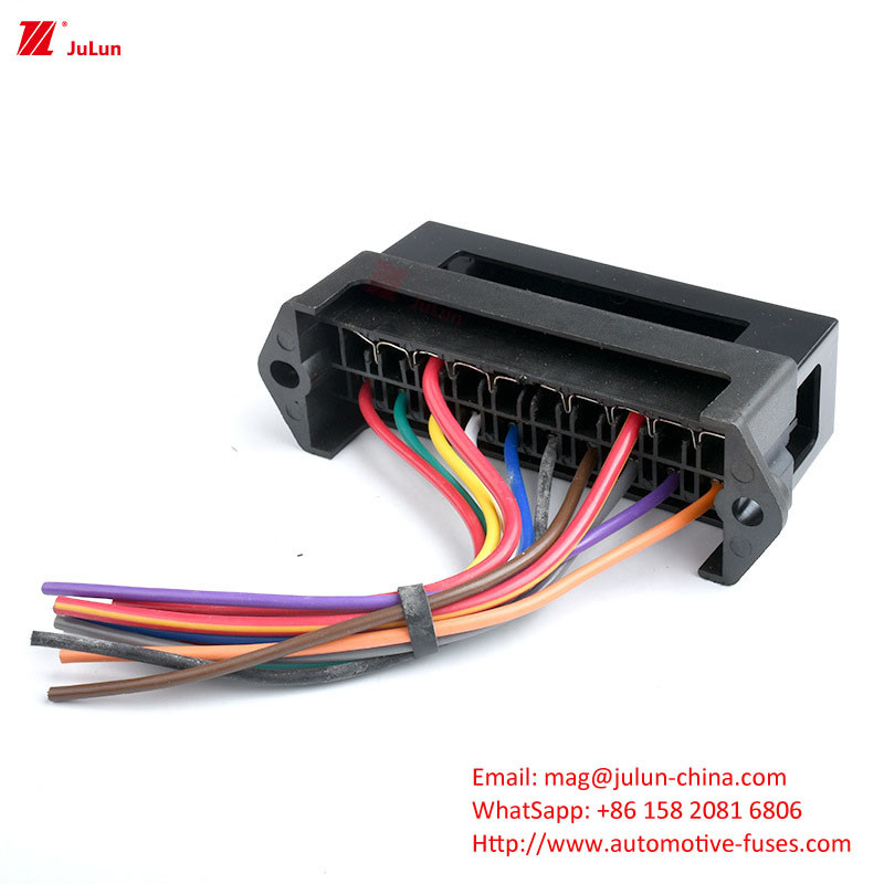 Eu UL 標準 ANS 自動車部品 電子回路保護端末 電流 32V30A-500A フューズボックス