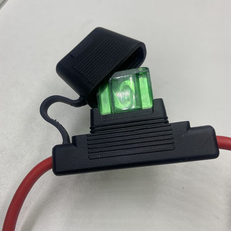 50A 15A 30A 60A 自動車用電源システム 自動車用ファイューズホルダー MIDIファイューズに適用し,ABS亜鉛合金銅材料のために設計