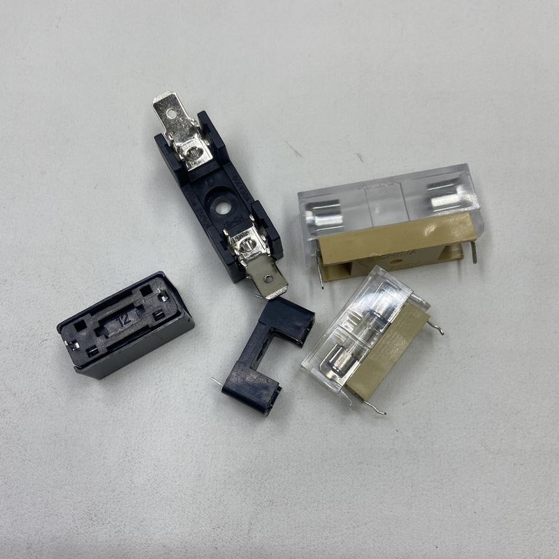5*20mm 6*30mm PCBボードのセラミックに設計されたPCBシューズホルダー