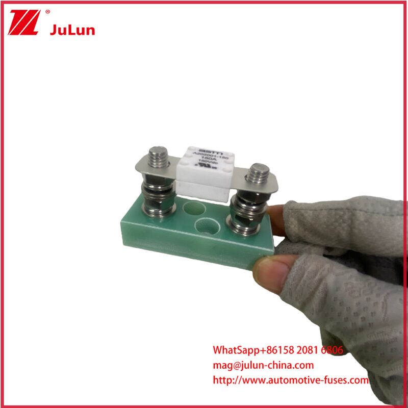 FHR39-M8-01 ASTM ファイューズ 電動車両 モーターサイクルのバッテリーパネル 保持器 車用ファイューズ保持器 定位電圧