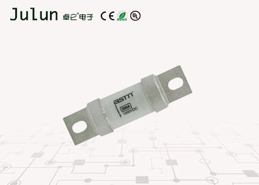 小さい陶磁器の自動車ヒューズ700VDCのスタッドの台紙のヒューズ優秀なDCの性能
